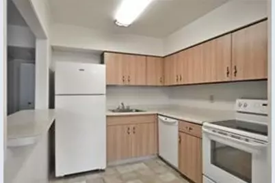 6100 Sanlin, Moon/Crescent Twp, PA 15108 - Photo 5