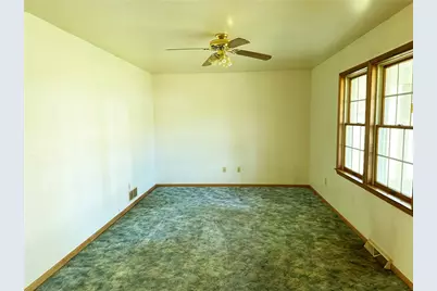 100 Belmont Ave, Meadowlands, PA 15347 - Photo 5