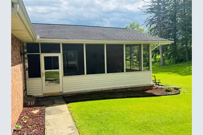 912 Lynn St, New Castle, PA 16101 - Photo 3