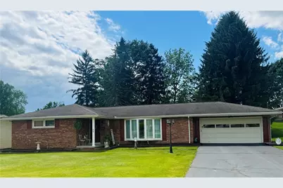 912 Lynn St, New Castle, PA 16101 - Photo 1