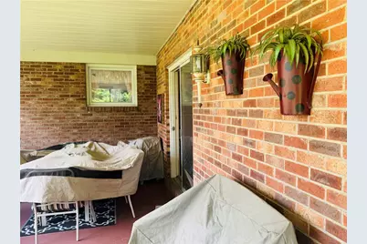 912 Lynn St, New Castle, PA 16101 - Photo 9