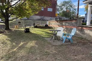 998 Greenfield Ave, Pittsburgh, PA 15217 - Photo 21