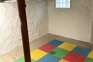 998 Greenfield Ave, Pittsburgh, PA 15217 - Photo 17