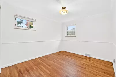 910 Burchfield Rd, Pittsburgh, PA 15101 - Photo 15