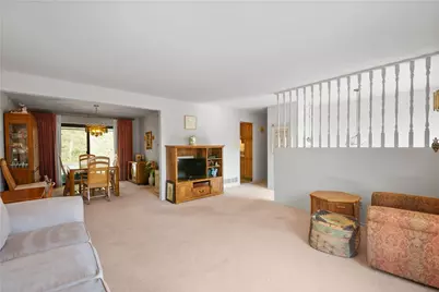 104 Evandale, Green Tree, PA 15220 - Photo 5