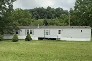 264 Hanover Kendall Rd, Hanover Township, PA 15026 - Photo 1