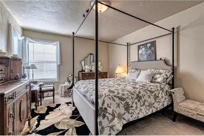 314 N Tuscan Way, Hempfield Township, PA 15601 - Photo 23