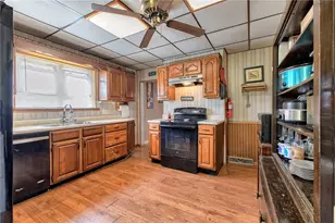 8005 Hayward St, Hempfield Township, PA 15691 - Photo 7