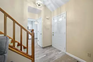 162 Old Village Ln, Bethel Park, PA 15102 - Photo 5