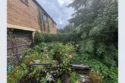 269 Lansdowne Dr, Pittsburgh, PA 15147 - Photo 3