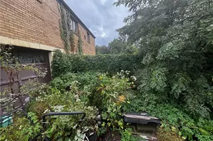 269 Lansdowne Dr, Pittsburgh, PA 15147 - Photo 3