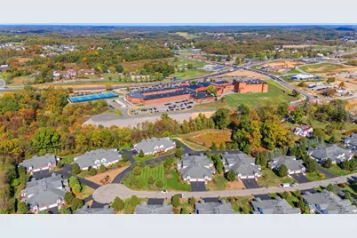 4502 Senate Ct, Adams Township, PA 16059 - Photo 3