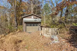 145 Shelby Ln, Washington Township, PA 15613 - Photo 5