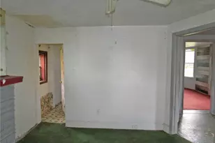 300 Winston St, Pittsburgh, PA 15207 - Photo 9