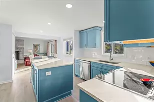 1256 Manor Dr, Pittsburgh, PA 15241 - Photo 9