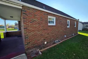 745 Castle St, New Castle, PA 16101 - Photo 23