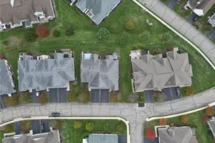 553 Pioneer Ln, Economy, PA 15042 - Photo 27