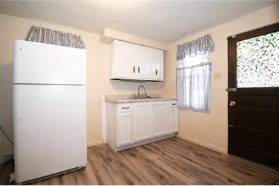 2403 Grandview Ave, McKeesport, PA 15132 - Photo 11