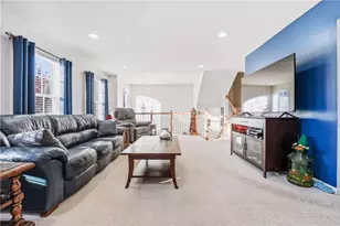 104 Broadstone Dr, Adams Township, PA 16046 - Photo 11