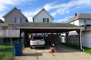 228 S 3rd St, Youngwood, PA 15697 - Photo 25