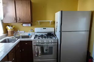 228 S 3rd St, Youngwood, PA 15697 - Photo 5