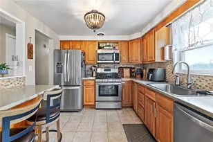 1075 Fiddleback Dr, Kennedy Township, PA 15136 - Photo 13