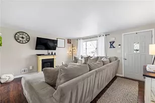 1075 Fiddleback Dr, Kennedy Township, PA 15136 - Photo 7