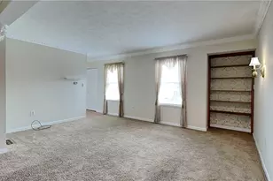 3015 Shawnee Ct, Hampton, PA 15044 - Photo 7