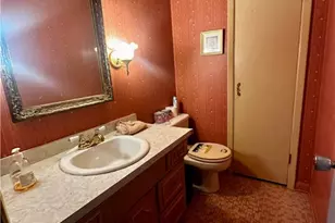 1410 E Washington St, New Castle, PA 16101 - Photo 9