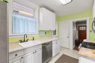 1141 Chislett St, Pittsburgh, PA 15206 - Photo 11