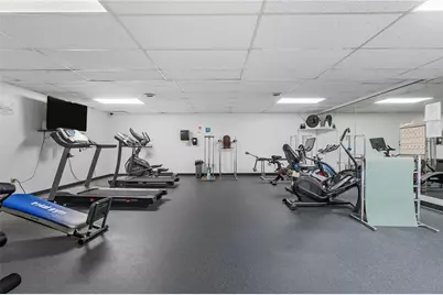 2160 Greentree Rd #801W, Scott Township, PA 15220 - Photo 13