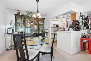 2160 Greentree Rd, Scott Township, PA 15220 - Photo 5