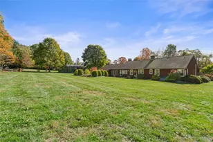 208 Summit Rd, Center Township, PA 16001 - Photo 27