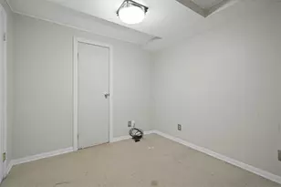 208 Summit Rd, Center Township, PA 16001 - Photo 23