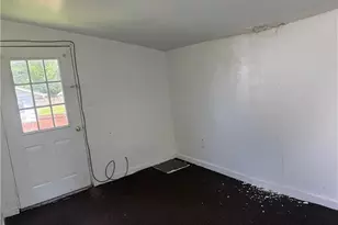 1709 Morris St, New Castle, PA 16102 - Photo 5