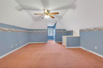 116 Windcrest Ct, Chippewa Township, PA 15010 - Photo 5