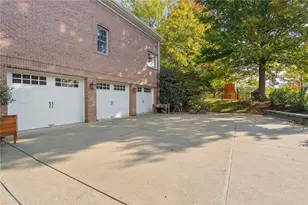 727 Augusta Dr, South Fayette, PA 15017 - Photo 29