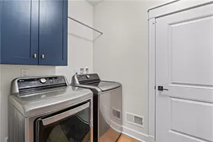 16 Barrington Ct, Monaca, PA 15061 - Photo 23