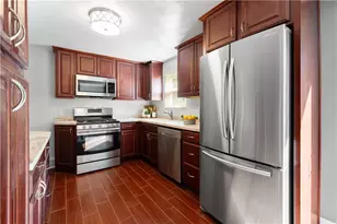3527 Valley Dr, Bethel Park, PA 15234 - Photo 9