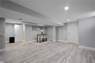 3527 Valley Dr, Bethel Park, PA 15234 - Photo 23