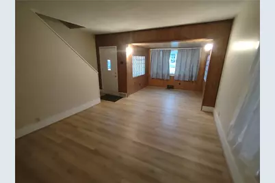 722 Crescent Ave, Ellwood City, PA 16117 - Photo 3