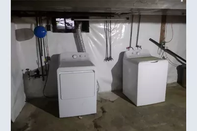 722 Crescent Ave, Ellwood City, PA 16117 - Photo 15