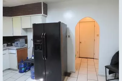 648 S 6th St, Jeannette, PA 15644 - Photo 9