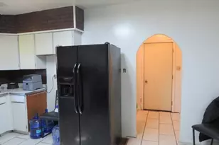 648 S 6th St, Jeannette, PA 15644 - Photo 9