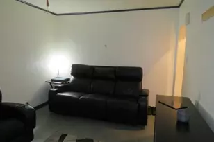 648 S 6th St, Jeannette, PA 15644 - Photo 19