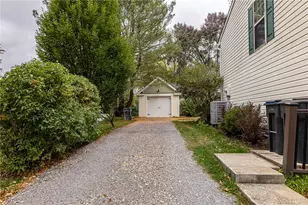 414 Anna Marie Dr, Cranberry Township, PA 16066 - Photo 5