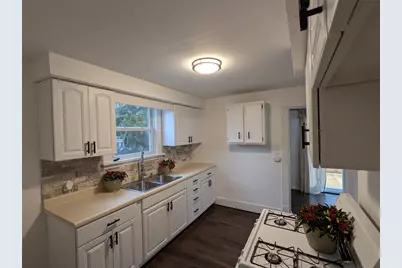 2019 Parkdale Ave., Hermitage, PA 16148 - Photo 9