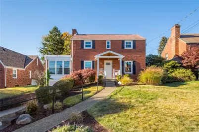 17 Pocono Dr, Green Tree, PA 15220 - Photo 1