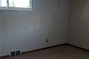 2234 Vermont Ave, West Mifflin, PA 15122 - Photo 7