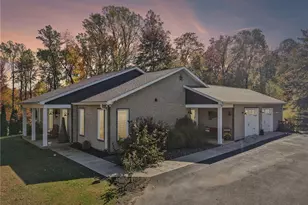 322 Dunn Ln, Derry Township, PA 15671 - Photo 1